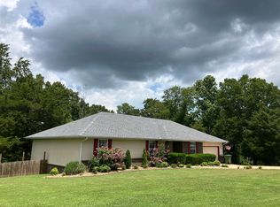 1503 Twin Lakes Dr, Rogers, AR 72756