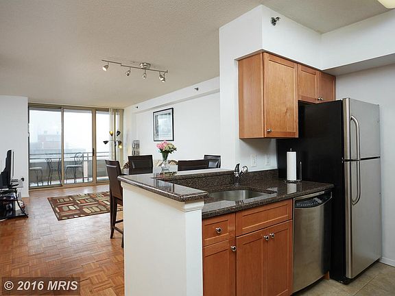2nd image of 4801 Fairmont Ave APT 602