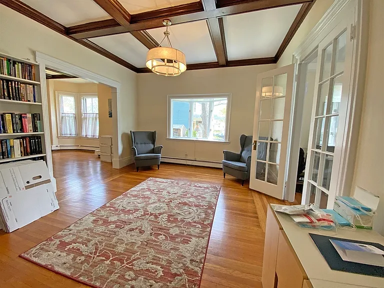 263 Auburndale Ave — Photo 10