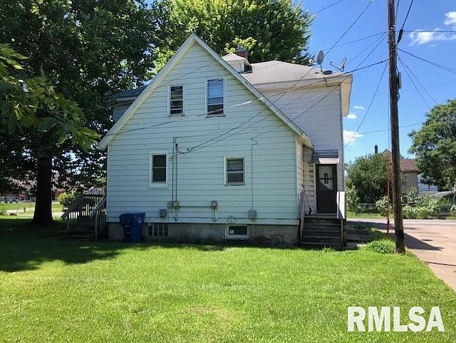 2nd image of 352 1st St
