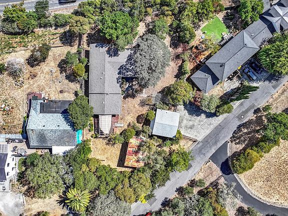 2nd image of 21 Jacks Lane