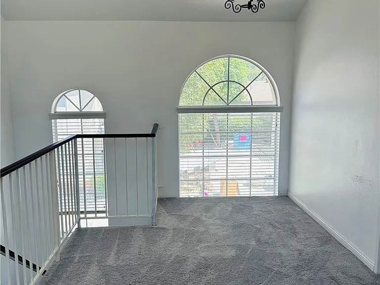 4238 La Rica Ave — Photo 7