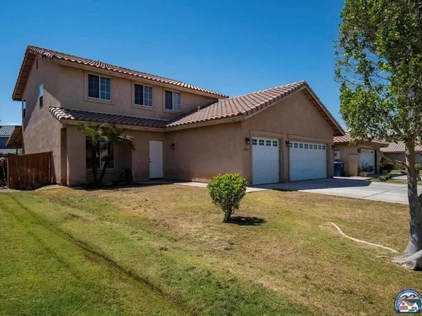 2312 Victoria Ct, Imperial, CA 92251