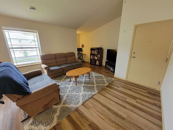 5th image of 2872-2874-2876 N Pleasant View Rd #202