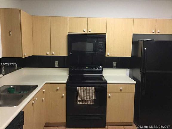 3rd image of 4112 Forest Dr