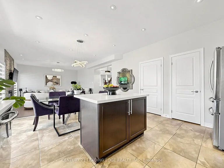 177 Laurendale Ave — Photo 15