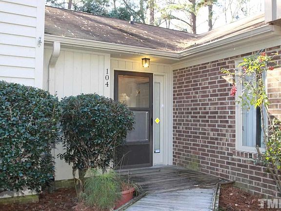 2nd image of 104 Beaver Dam Ct