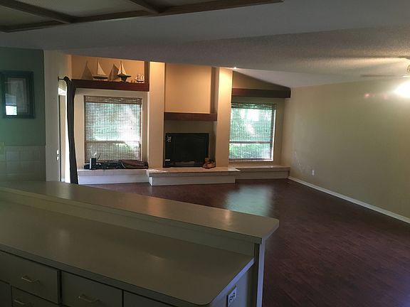 2nd image of 2853 Hammock Dr