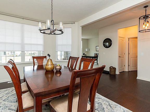 5th image of 3637 Evergreen Way