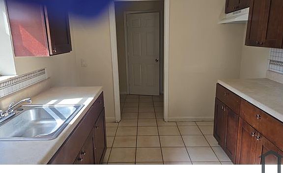 3rd image of 1450 NW 194th St