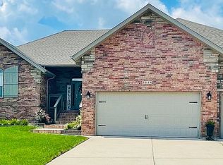 1649 N Waterstone Ave, Springfield, MO 65802