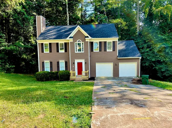 781 Fox Valley Dr, Stone Mountain, GA 30088
