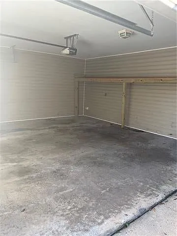 3 bed, 2.5 bath, 1627 sqft, $1,700 — Photo 3