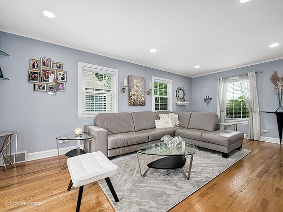3rd image of 7215 W Foster Ave