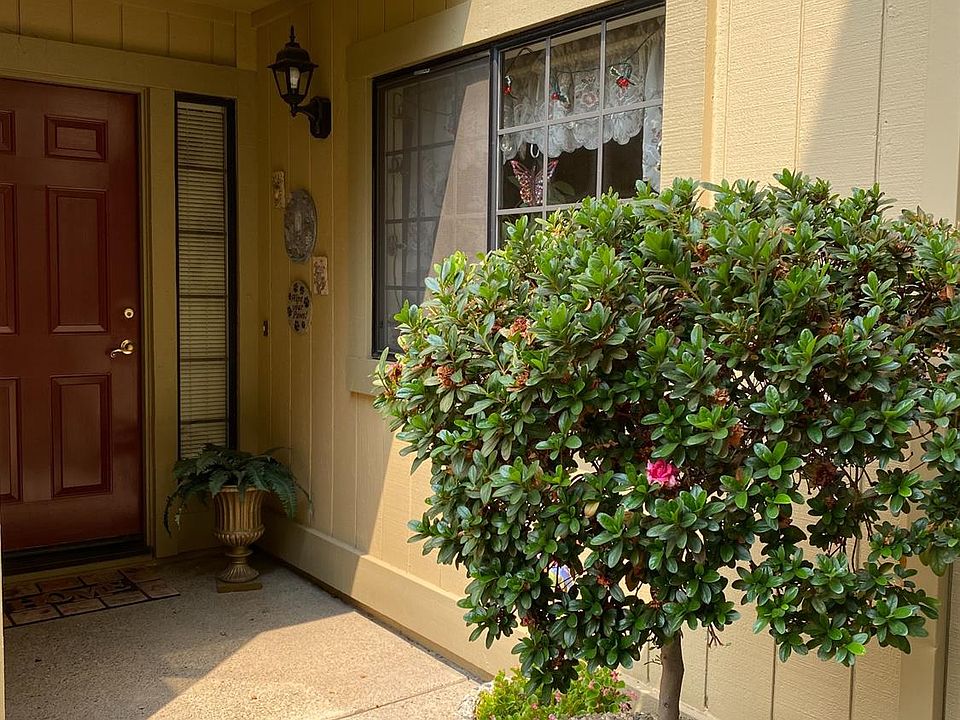 1st image of 4974 King Arthur Pl