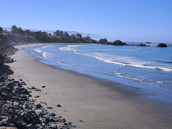 3rd image of 676 N Pebble Beach Dr