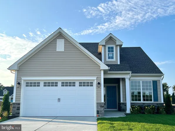 14 Sunhigh St, Mullica Hill, NJ 08062