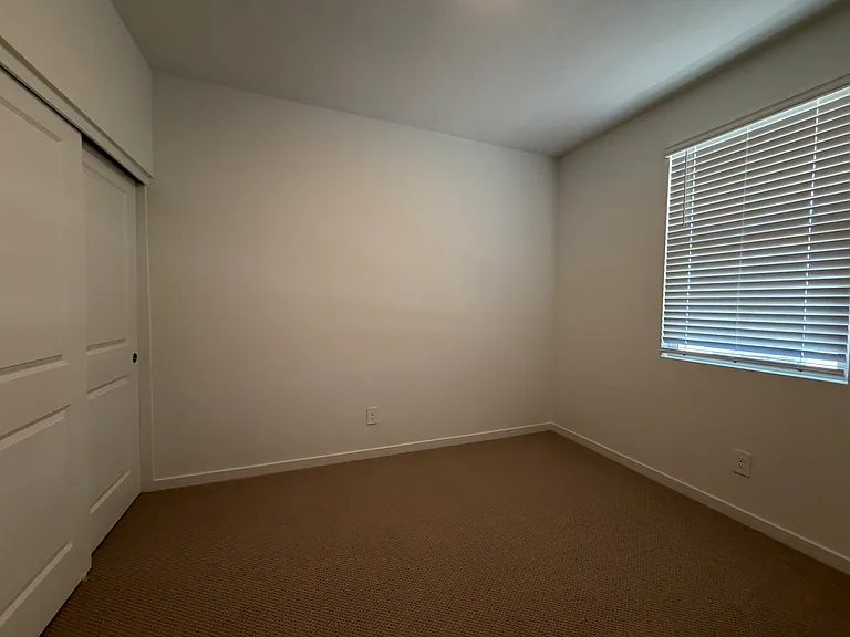 15887 W Cottontail Ln — Photo 11