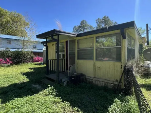 210 TARPON Boulevard, Palatka, FL 32177