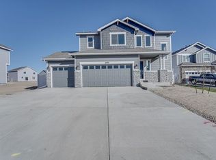4593 Hollycomb Dr, Windsor, CO 80550
