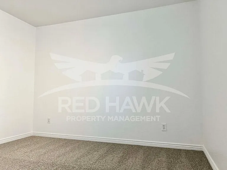 3106 S 100th Ln — Photo 10