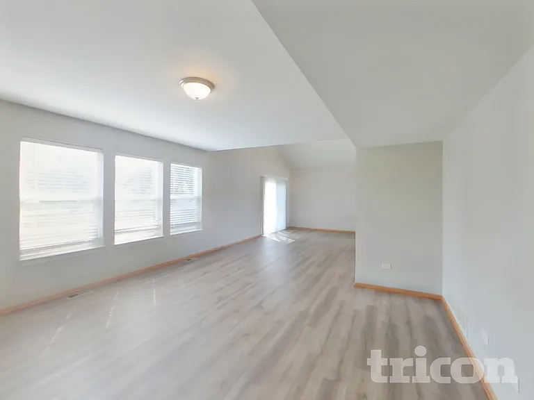 2302 Timber Trl — Photo 3