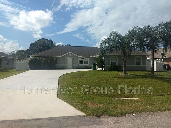 2nd image of 1614 SE Goucho Ave