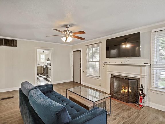 4th image of 2701 Benbrook Blvd #2701