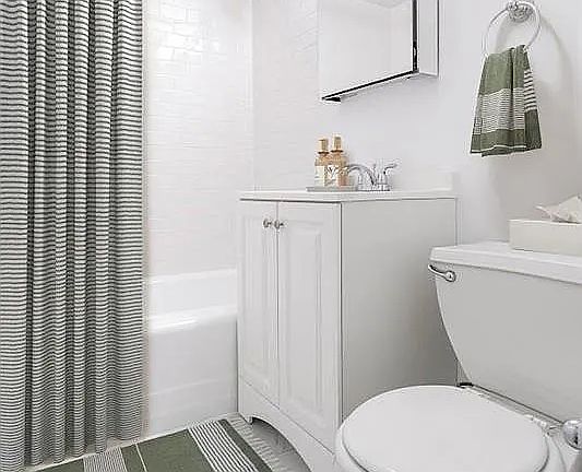 5th image of 104-60 Queens Blvd #8G