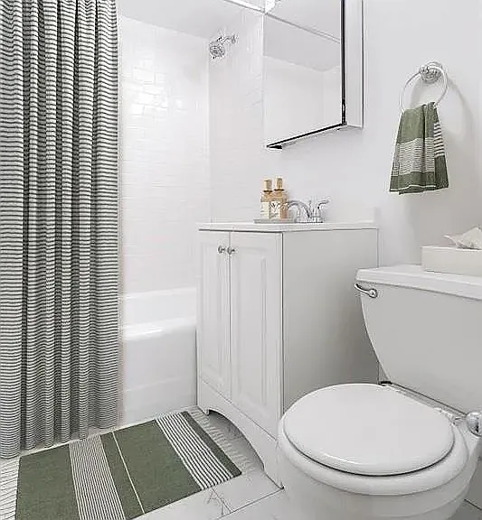 10420 Queens Blvd #4T — Photo 3