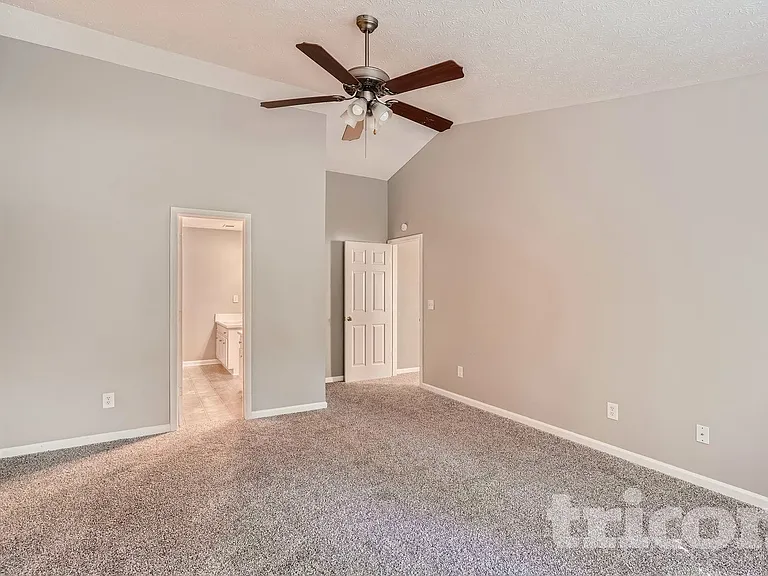 65 Cranbrook Ct — Photo 11