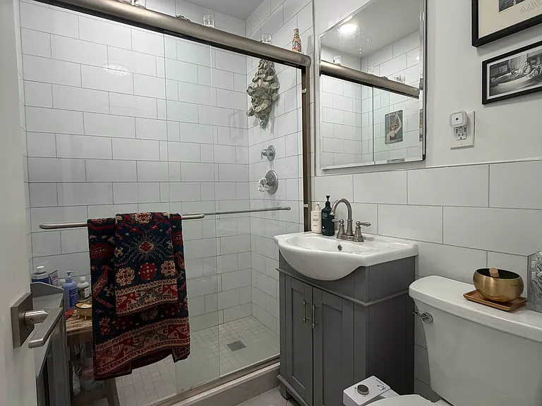 268 W 77th St #7 — Photo 9