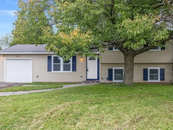 5828 Cdga Farmington Townline Rd, Farmington, NY 14425