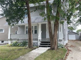 1222 Brown St, Akron, OH 44301