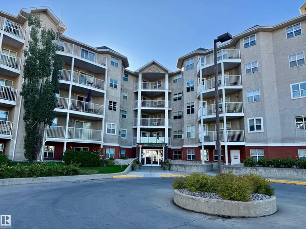 8315 83rd St NW #404, Edmonton, AB T6C 4R8