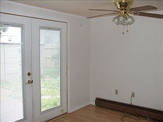 5th image of 308 W Lloyd St