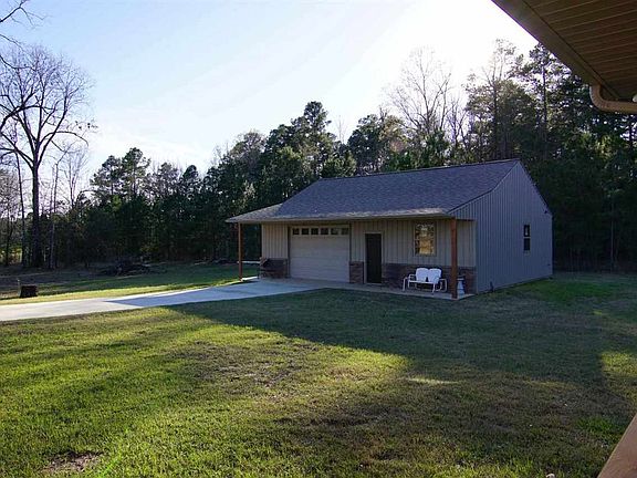 2nd image of 5 Oak Haven Dr