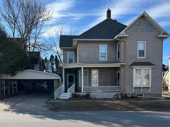 102 N Sycamore St, Creston, IA 50801
