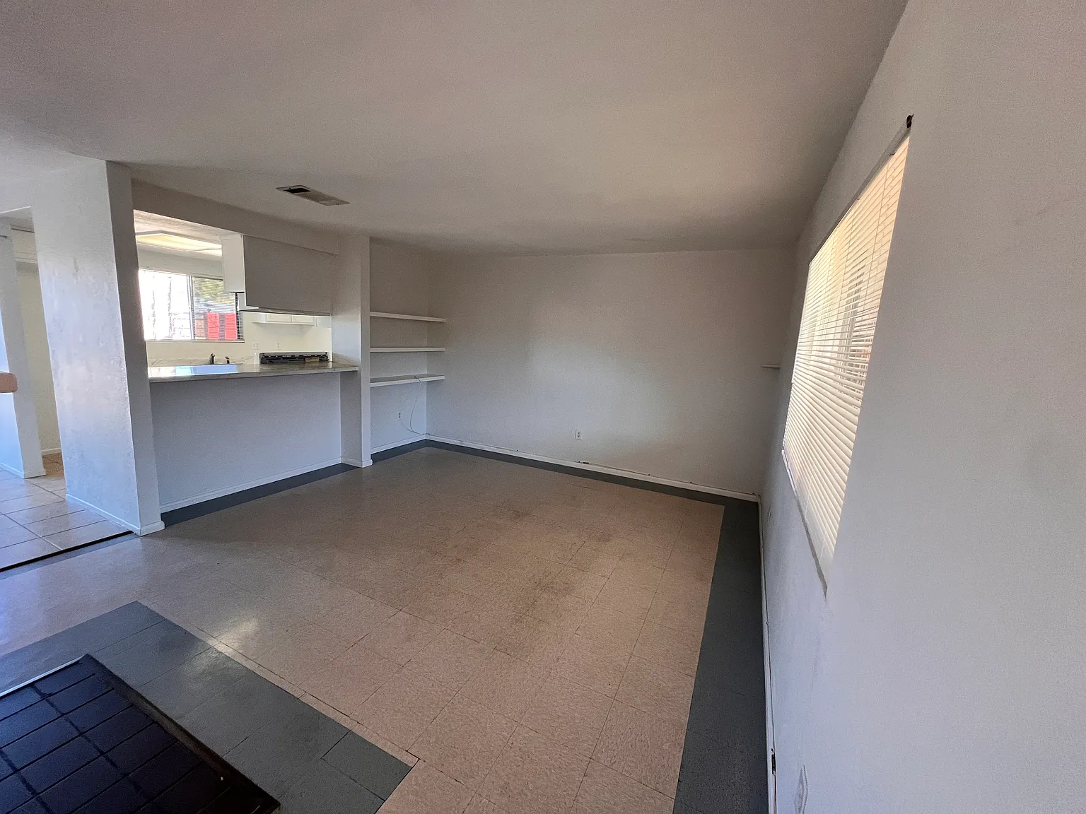 2 bed, 903 sqft, $1,600 — Photo 4