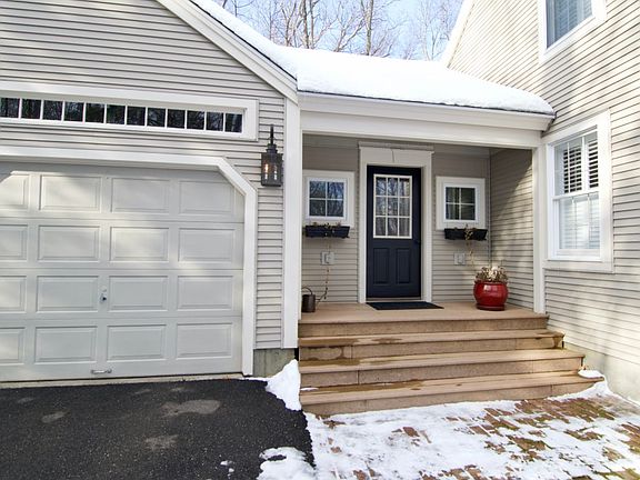 2nd image of 50 Dix Hill Rd