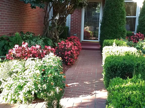 2nd image of 3689 White Pine Dr