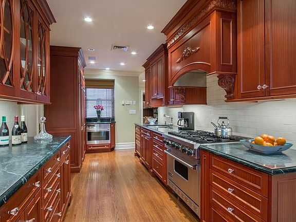 5th image of 791 Park Ave APT 8B