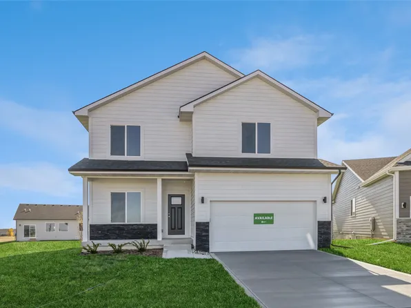 460 NW Independence Cir, Waukee, IA 50263