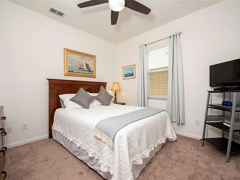 2920 Willow Creek Ln — Photo 81