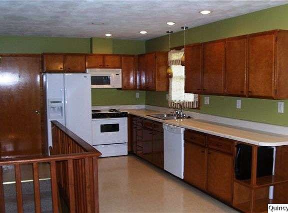 Home for Sale in Quincy, IL $139,900