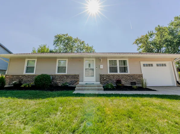 719 Lacy Ave, Streamwood, IL 60107