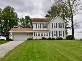 11797 E 25 North Rd, Heyworth, IL 61745