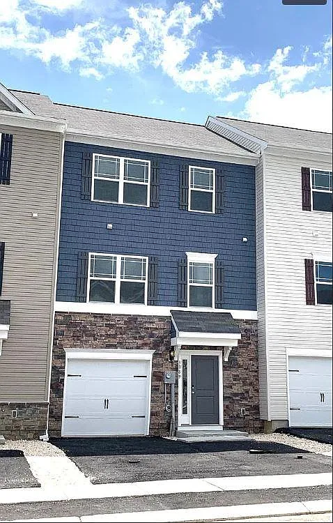 3389 Landmark Ct #3389 photo 1