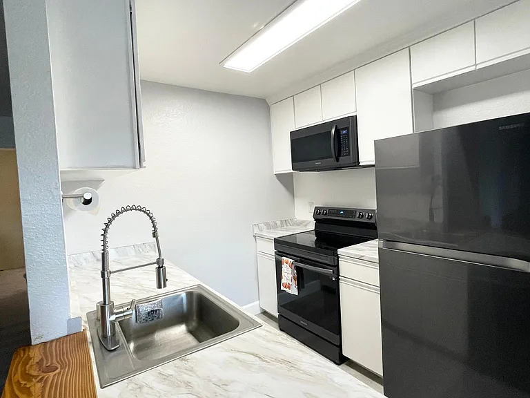 94-102 Pulua Pl #M201 — Photo 2