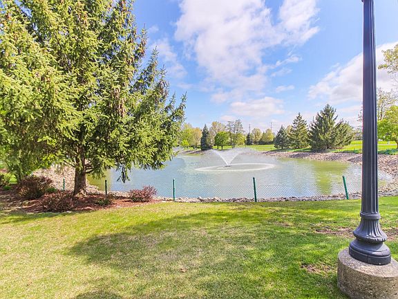 4th image of 411 Swan Dr Unit 3-B